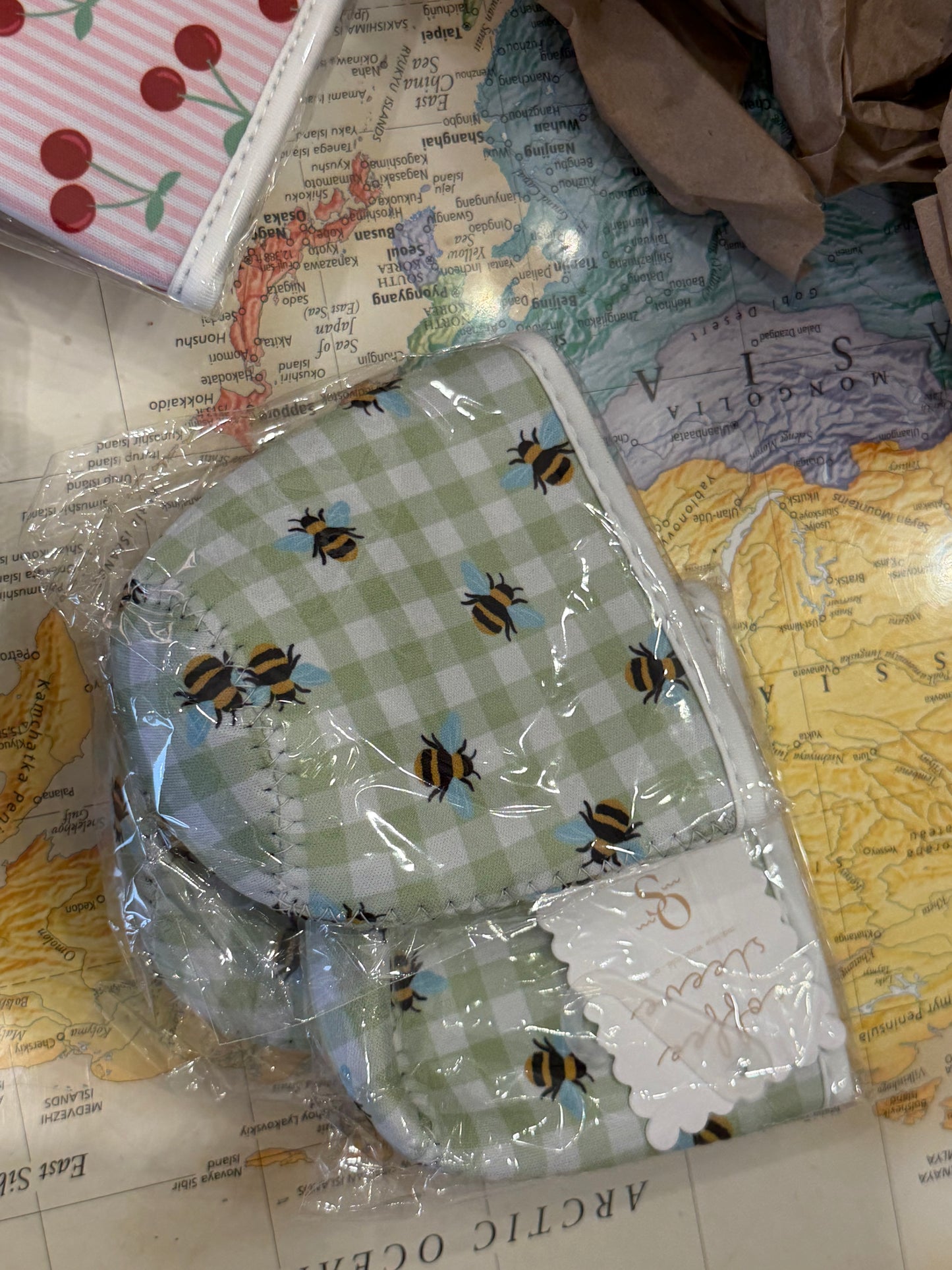 Small (16-20 oz) cup cozy