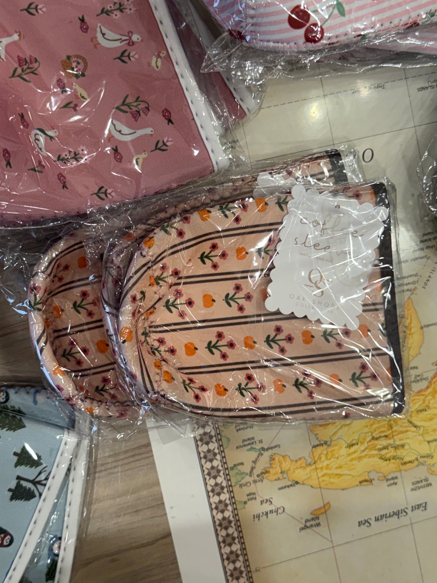 Medium (20-24 oz) cup cozy