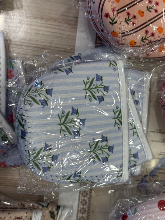 Small (16-20 oz) cup cozy