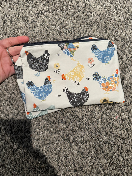 Pinched zipper flat pouch ￼