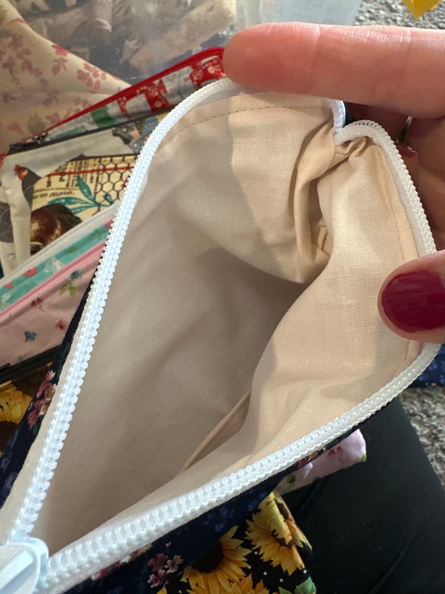 Pinched Zipper flat pouch.