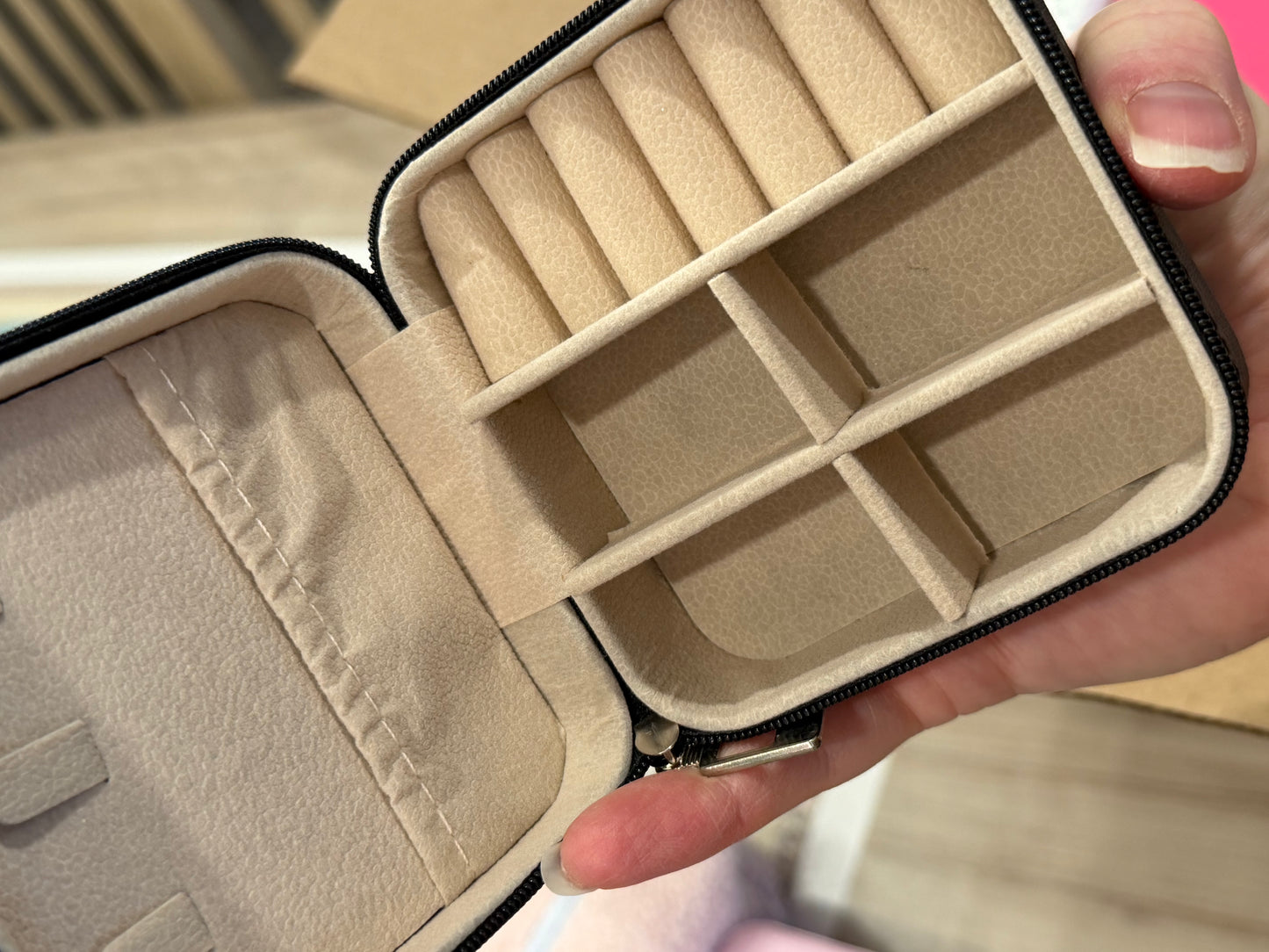 Jewelry travel case